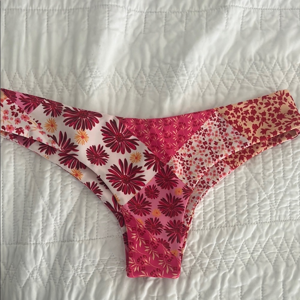 Kulani Kinis Pink Floral Bikini Bottom